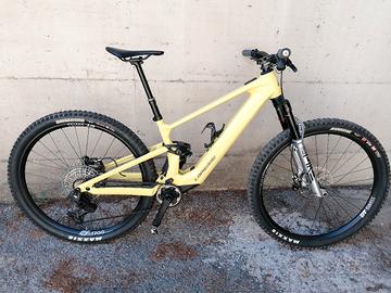Lapierre E-Zesty AM 9.4