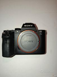Sony A7II (24k scatti) + 5 Batterie + Caricatore