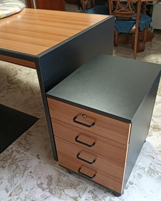 Scrivania con penisola, cassettiera, mobile basso+