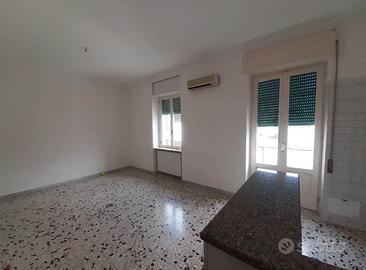 Trilocale Cappuccini terrazzo(anche ristrutturato)