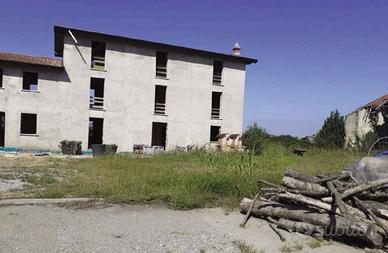 Immobile in asta di 739 m² a Soncino
