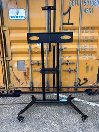 Staffe monitor su ruote