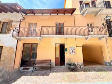 CASA SEMINDIPENDENTE A CORIO