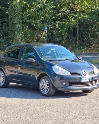 Renault Clio 1.2 16V CV-75 5 porte Le Iene E4 Manu