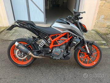 Ktm duke 390 2022 grey