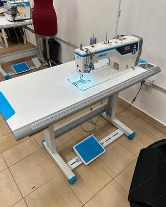 Macchina da cucire industriale JACK A5E AMH
