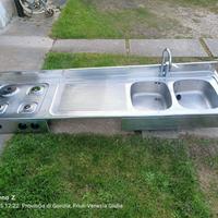 Piano cucina in acciaio 