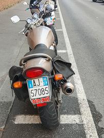 Suzuki GSX 750 inazuma