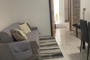 Casa indipendente con terrazzino