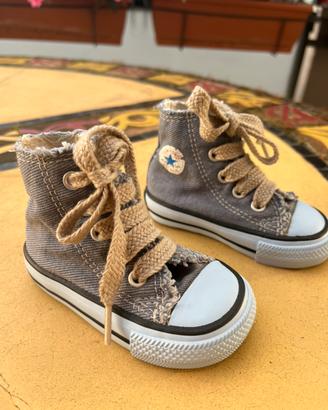 Scarpine neonato n. 19 Converse All Star