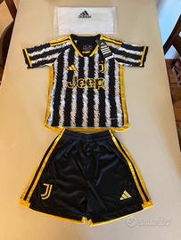 Completo Juventus bambino 2023/24 - Abbigliamento e Accessori In vendita a  Varese