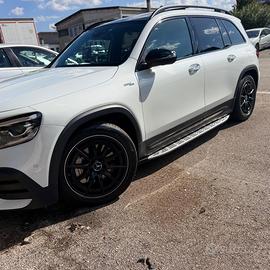 Mercedes glb amg benzina