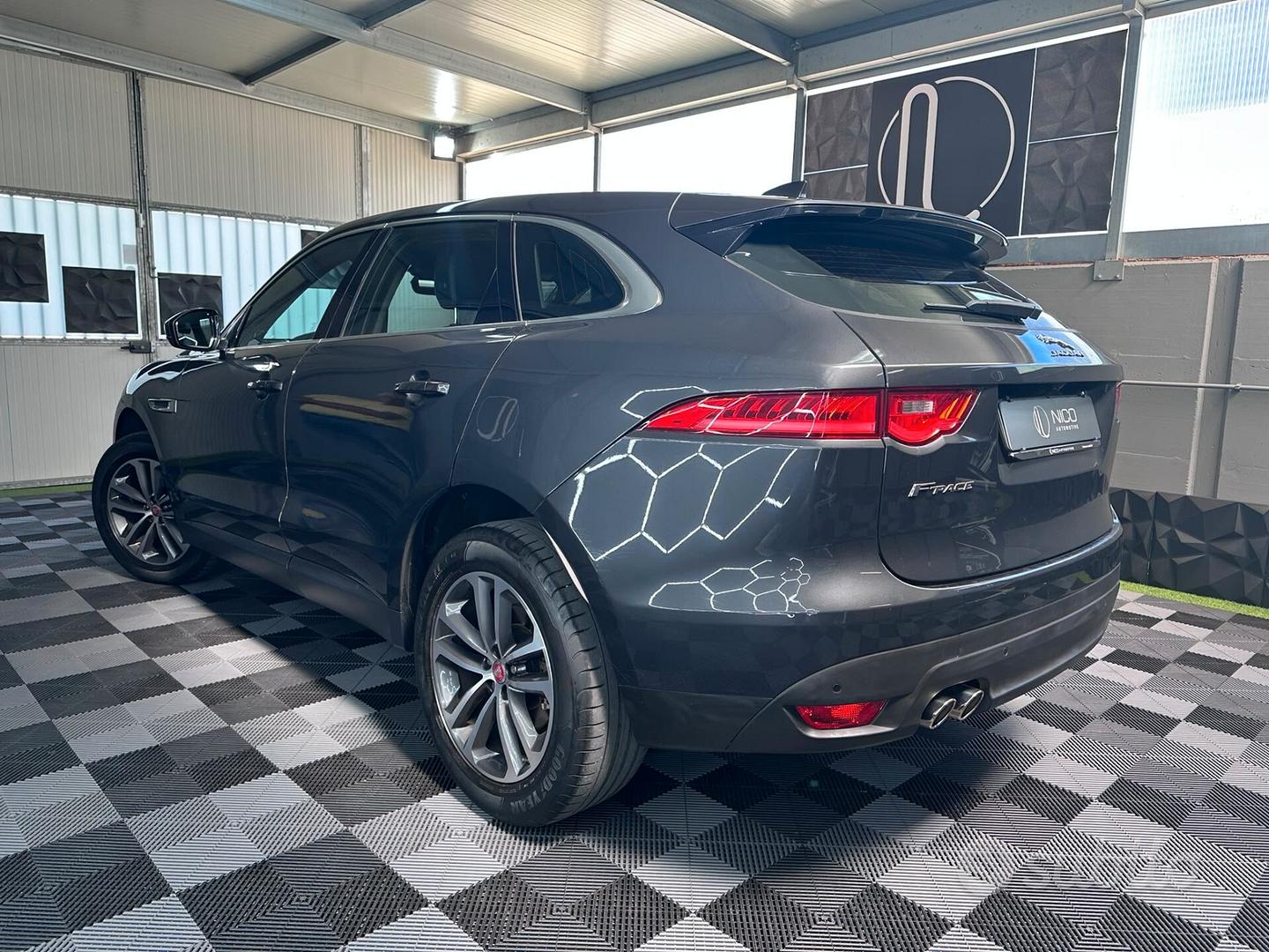 Jaguar F-Pace 2019 photo 5