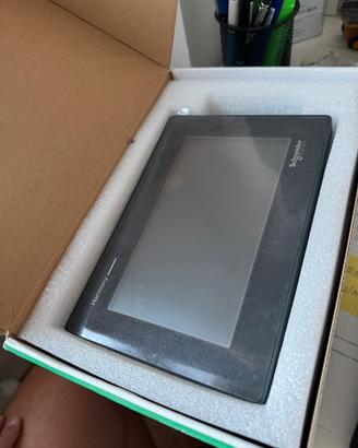 Touch screen Schneider HMi STM6400