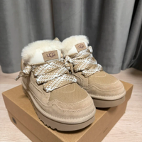 UGG Lowmel Sand EU 39