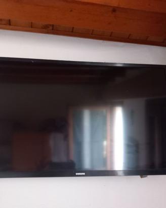 TV samsung 32 pollici schermo nero