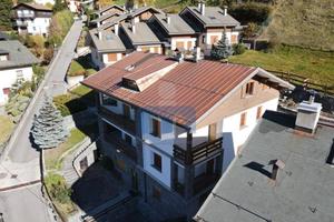 Villa di 552 m² con più di 5 locali e box auto dop