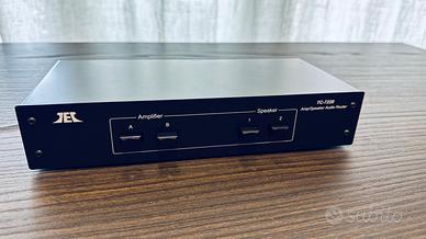 TC-7220 – Amplificatore/Speaker Router