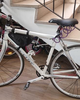  Bici da corsa SCOTT.