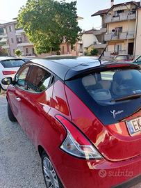 Lancia Y