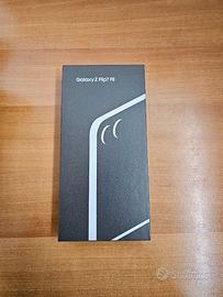 Samsung Z Flip 7 FE  128 GB - NUOVO
