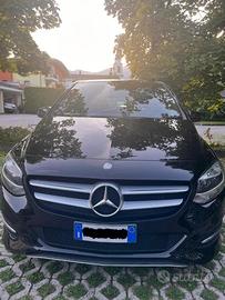 MERCEDES BENZ B180D