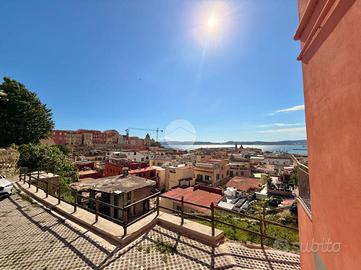 2 LOCALI A POZZUOLI