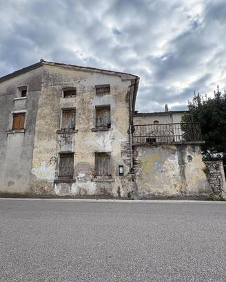 RUSTICO A SEGUSINO