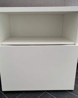 Mobiletto IKEA bianco mod. Besta ad Eu 25