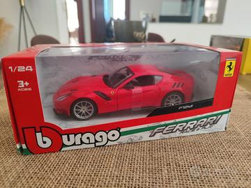 Ferrari F12TDF scala 1/24 marchio Bburago 
