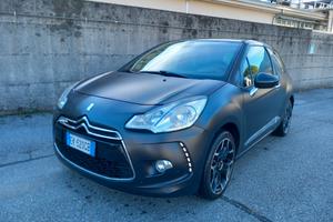 DS3 3 1.6 THP 155 Just Black