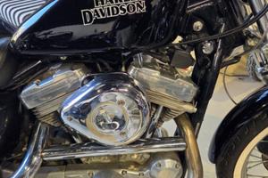 HARLEY-DAVIDSON 883 Sportster XL 883