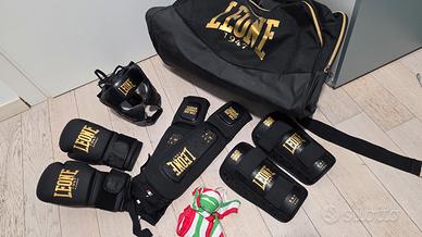 attrezzatura kick boxe/boxe