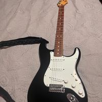 Fender Stratocaster Standard Black PF made messico