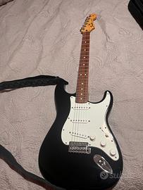 Fender Stratocaster Standard Black PF made messico