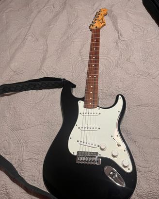 Fender Stratocaster Standard Black PF made messico