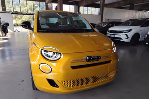 FIAT 500 Berlina Hybrid Icon km0 FULL PACK STYLE