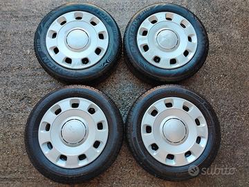 4 Gomme Fiat 500 set completo di cerchi 