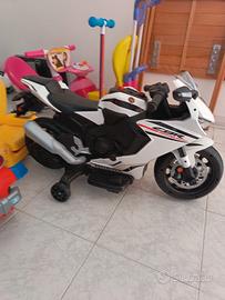 Dono giochi bimbo e bimba