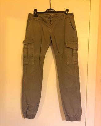 Pantaloni gaudi cargo color verde
