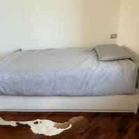 Letto una piazza e mezzo con contenitore