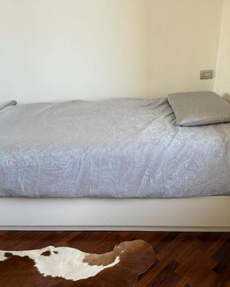 Letto una piazza e mezzo con contenitore