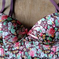 body corpetto in seta floreale Yamamay