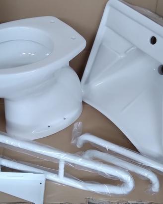 Sanitari e maniglie per il bagno disabili