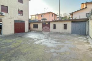 CAPANNONE A MONTIRONE