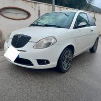Lancia Ypsilon 1.4 benzina GPL
