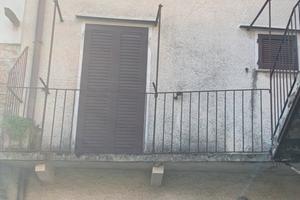 Casa indipendente in corte