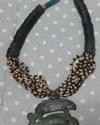 Collana africana del Burkina Faso 