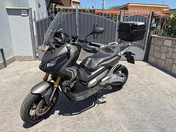 X-Adv 750
