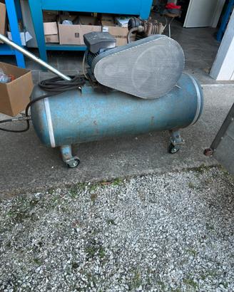 COMPRESDORE MONOFASE 150 litri